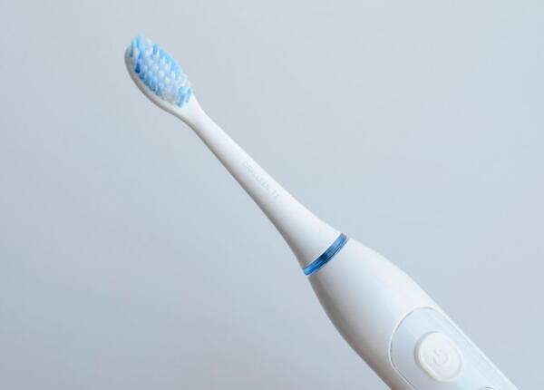 電動牙刷刷頭如何清潔？電動牙刷刷頭清潔的四大小妙招