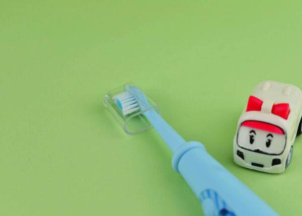 兒童智能電動牙刷怎么用？國產兒童電動牙刷使用方法介紹
