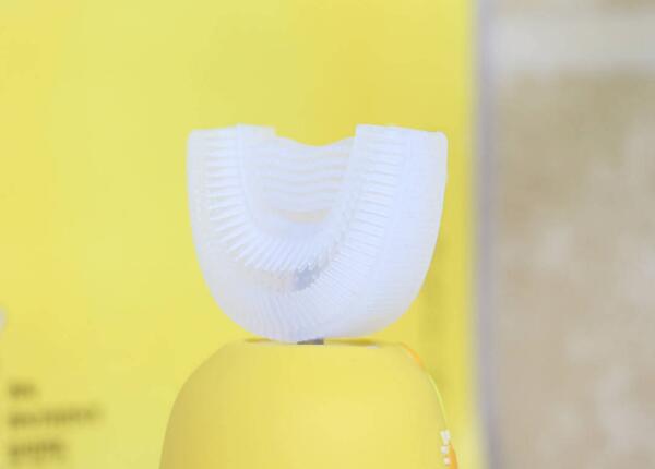 兒童u型手動牙刷刷得干凈不？答案盡在文中！